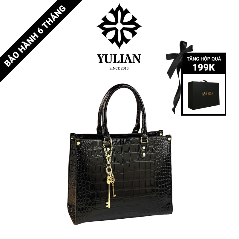 EP4-05 - Key Charm Work Tote - Túi Tote Đính Charm Chìa Khóa